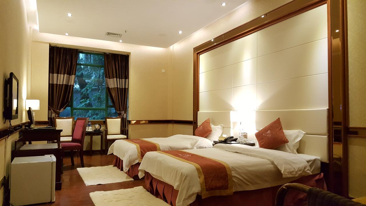 Grand Villa Hotel Гуанджоу Екстериор снимка