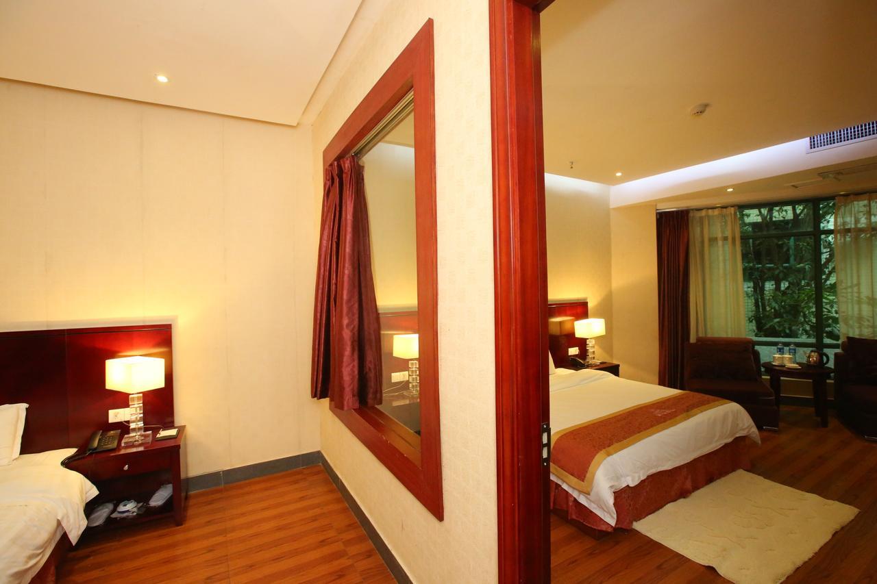 Grand Villa Hotel Гуанджоу Екстериор снимка