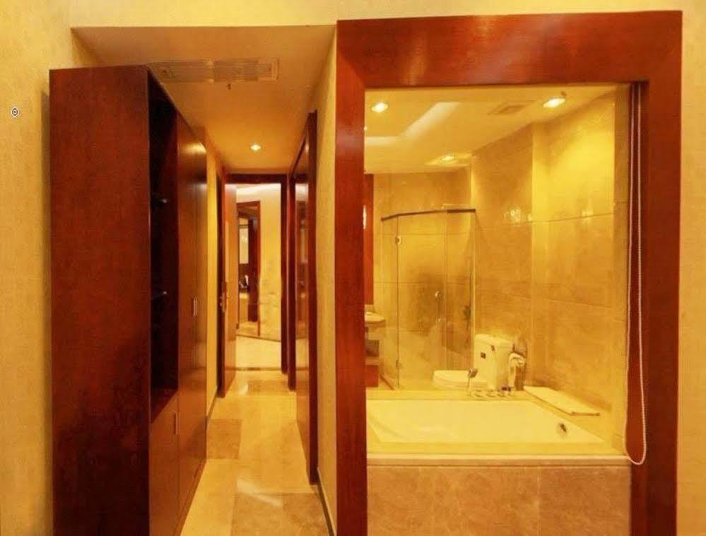 Grand Villa Hotel Гуанджоу Екстериор снимка