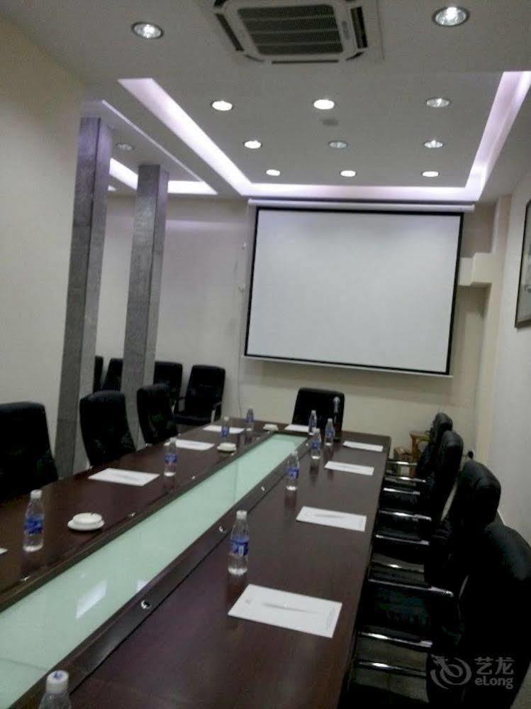 Grand Villa Hotel Гуанджоу Екстериор снимка