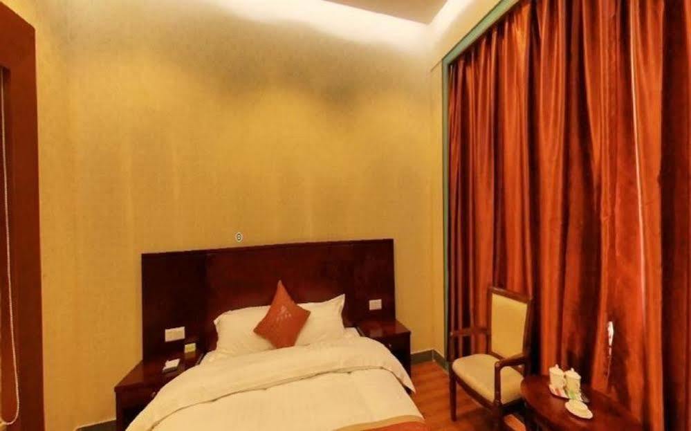 Grand Villa Hotel Гуанджоу Екстериор снимка